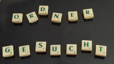 Ordner gesucht (c) Christiane Bongartz Ordner gesucht