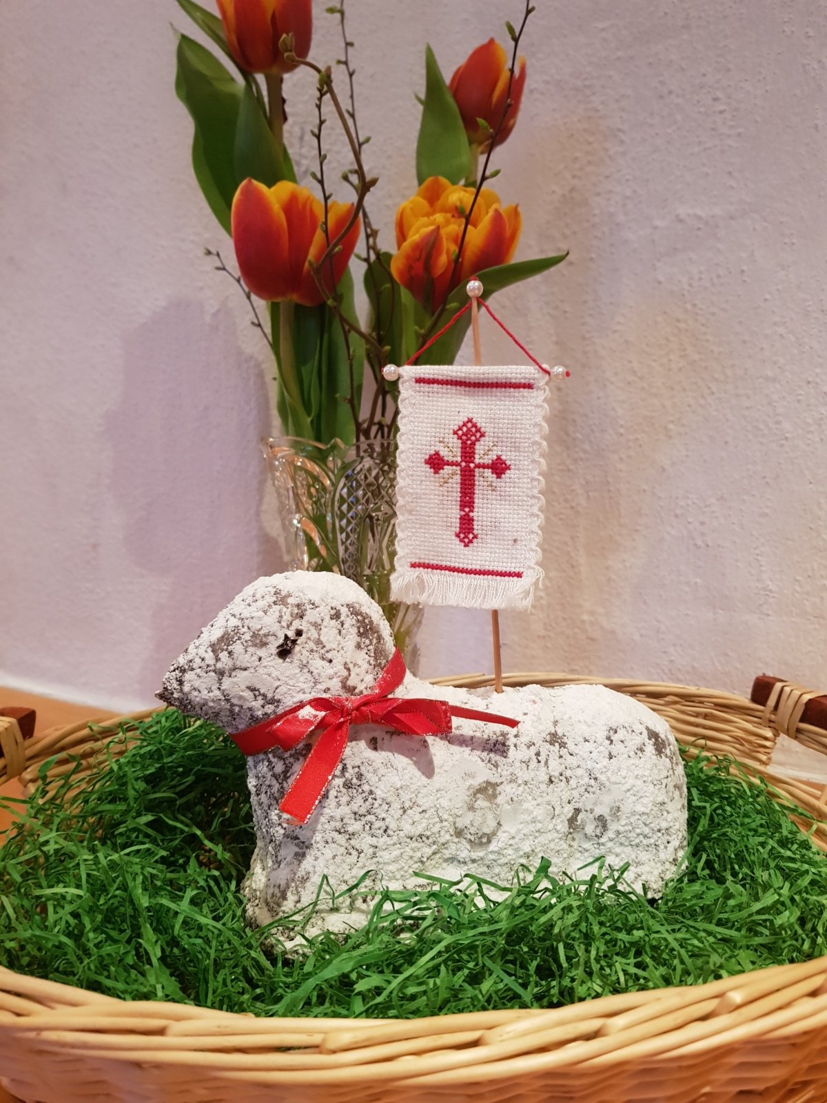 Osterlamm (c) by_heidi-endres_pfarrbriefservice.de