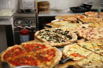 Pizza römische Art (c) by_bp_archiv_fg_gradl_pfarrbriefservice.de Pizza römische Art