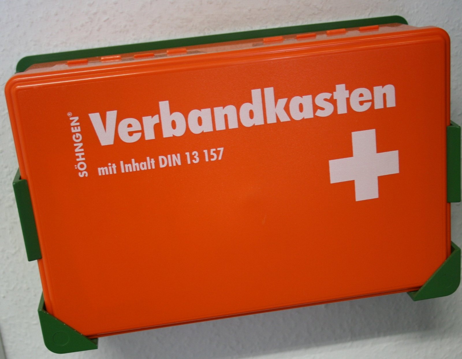 Verbandskasten (c) pfarrbriefservice.de