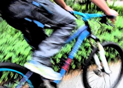 fahrradfahrer (c) pfarrbriefservice.de fahrradfahrer