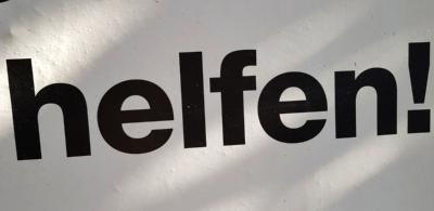 helfen (c) by_peter_weidemann_pfarrbriefservice.de helfen