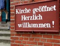 kirche_geoeffnet (c) pfarrbriefservice kirche_geoeffnet