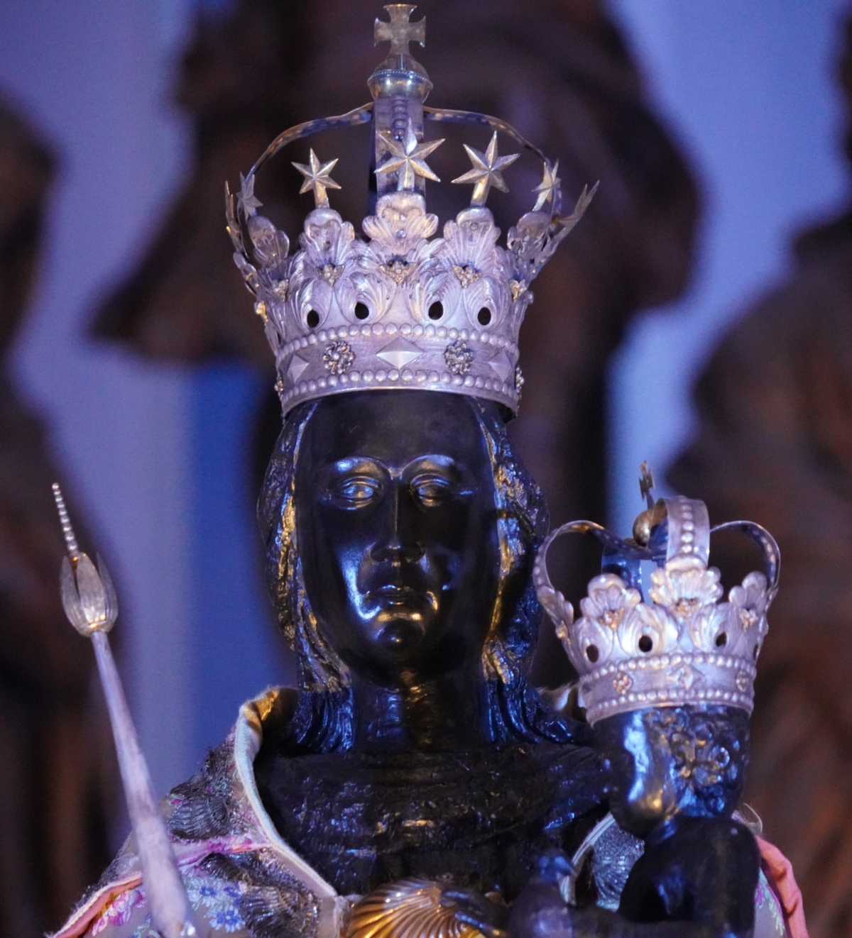 Schwarze Muttergottes